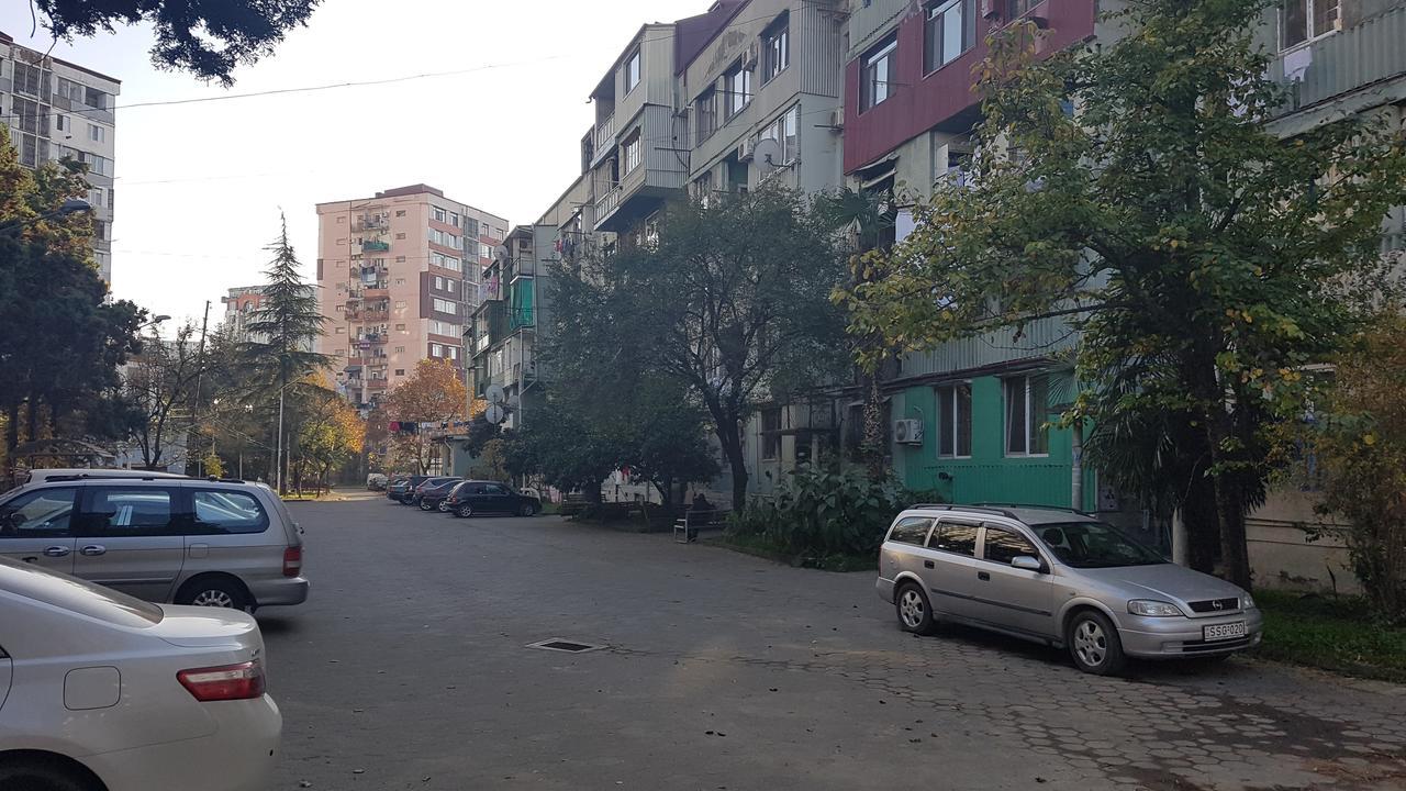 Батуми, 5 Комнатная Εξωτερικό φωτογραφία